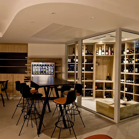 Hotel Golden Tulip Sophia Antipolis - &