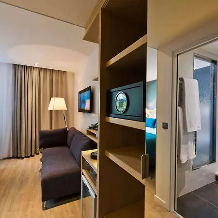 Golden Tulip Sophia Antipolis - & Hotel 4*